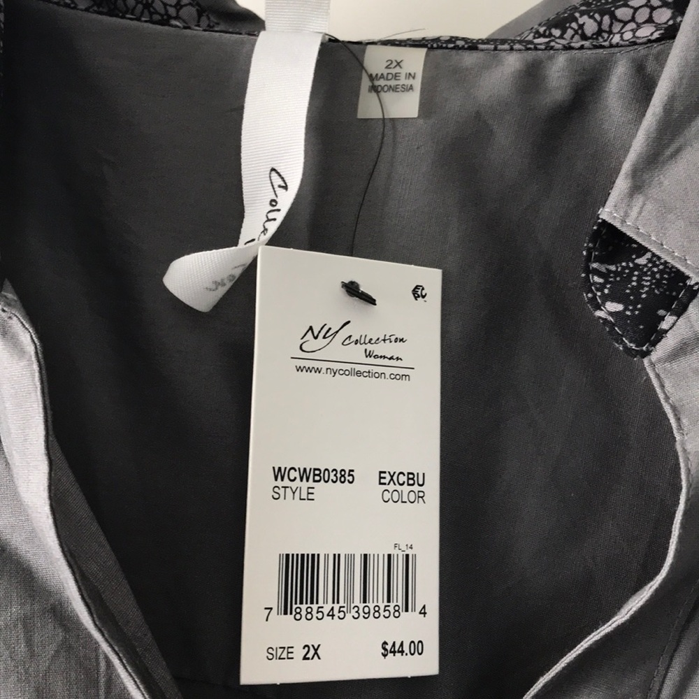 NY Collection button down - Picture 2 of 2